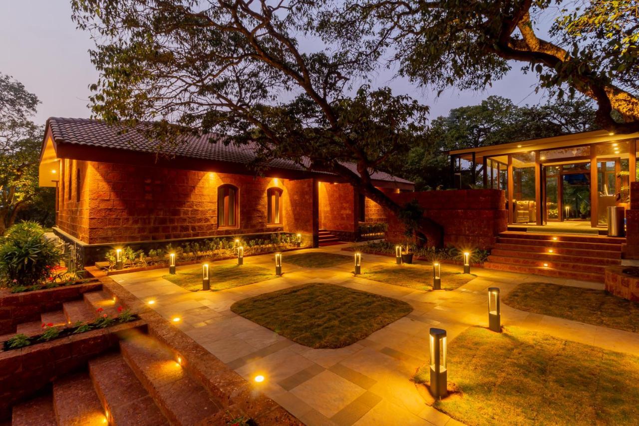 R R Heritage Resort Pure Vegetarian Mahābaleshwar Extérieur photo