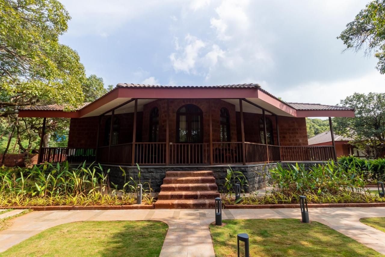 R R Heritage Resort Pure Vegetarian Mahābaleshwar Extérieur photo