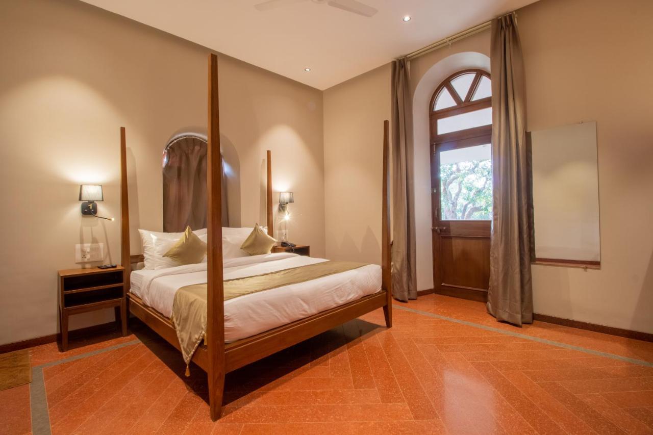 R R Heritage Resort Pure Vegetarian Mahābaleshwar Extérieur photo