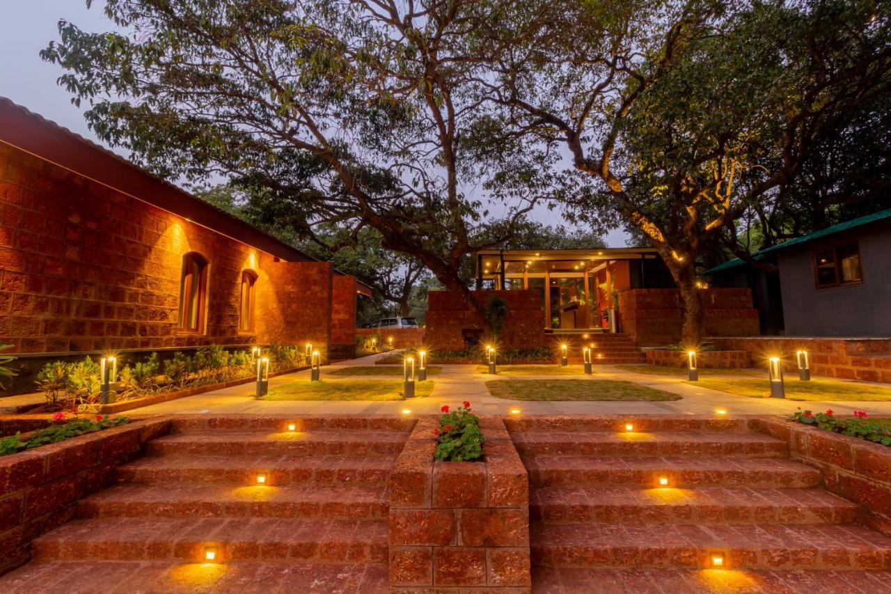 R R Heritage Resort Pure Vegetarian Mahābaleshwar Extérieur photo