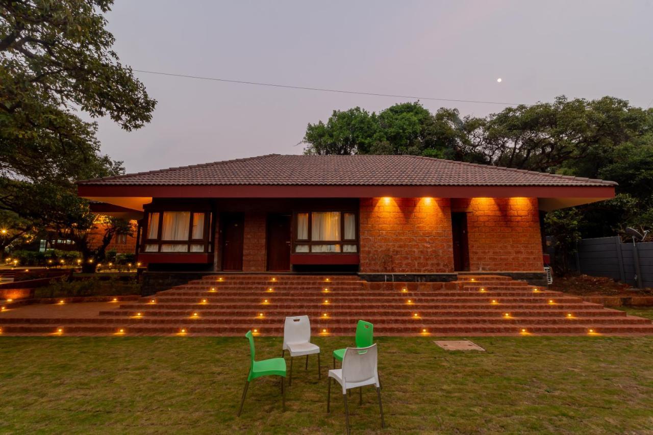 R R Heritage Resort Pure Vegetarian Mahābaleshwar Extérieur photo