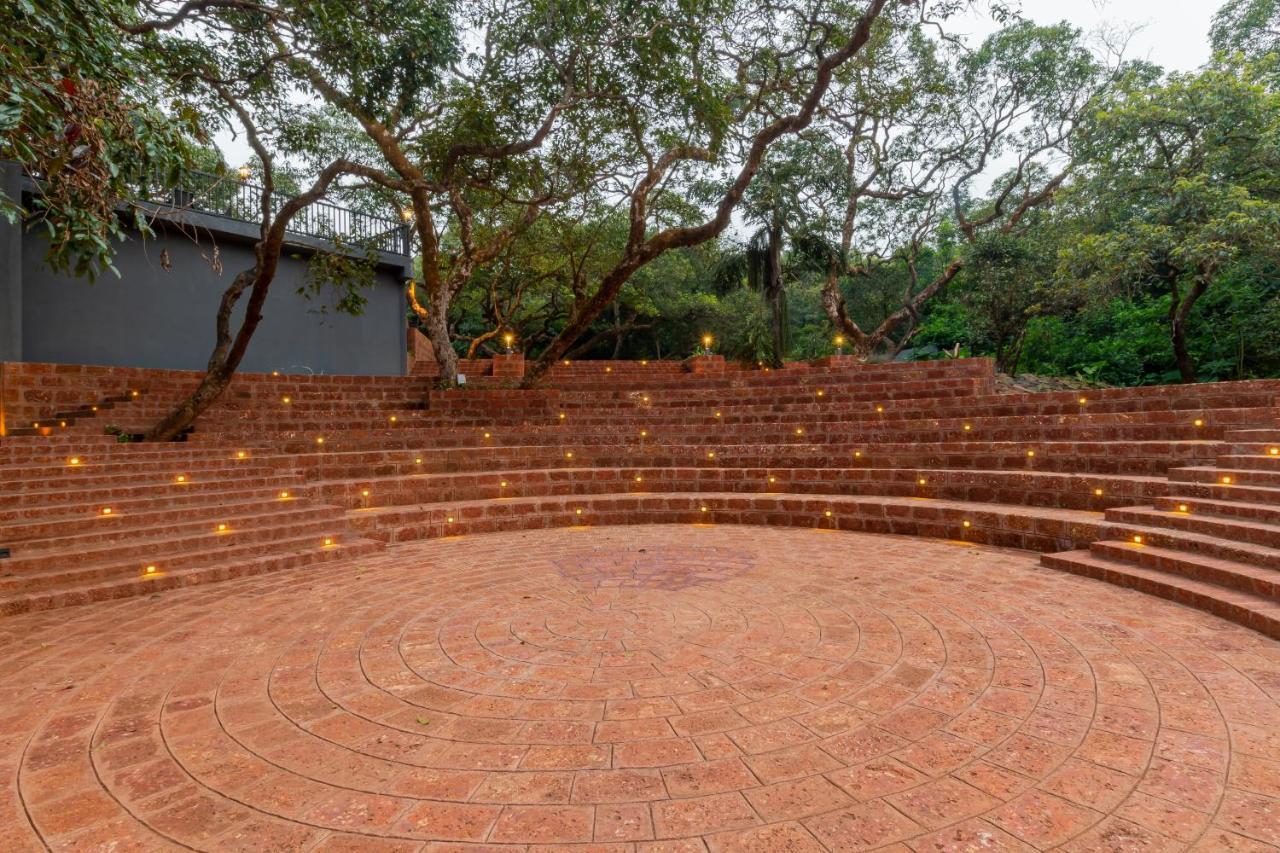 R R Heritage Resort Pure Vegetarian Mahābaleshwar Extérieur photo